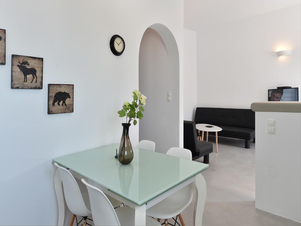 The Local House Apartment Парос Екстериор снимка